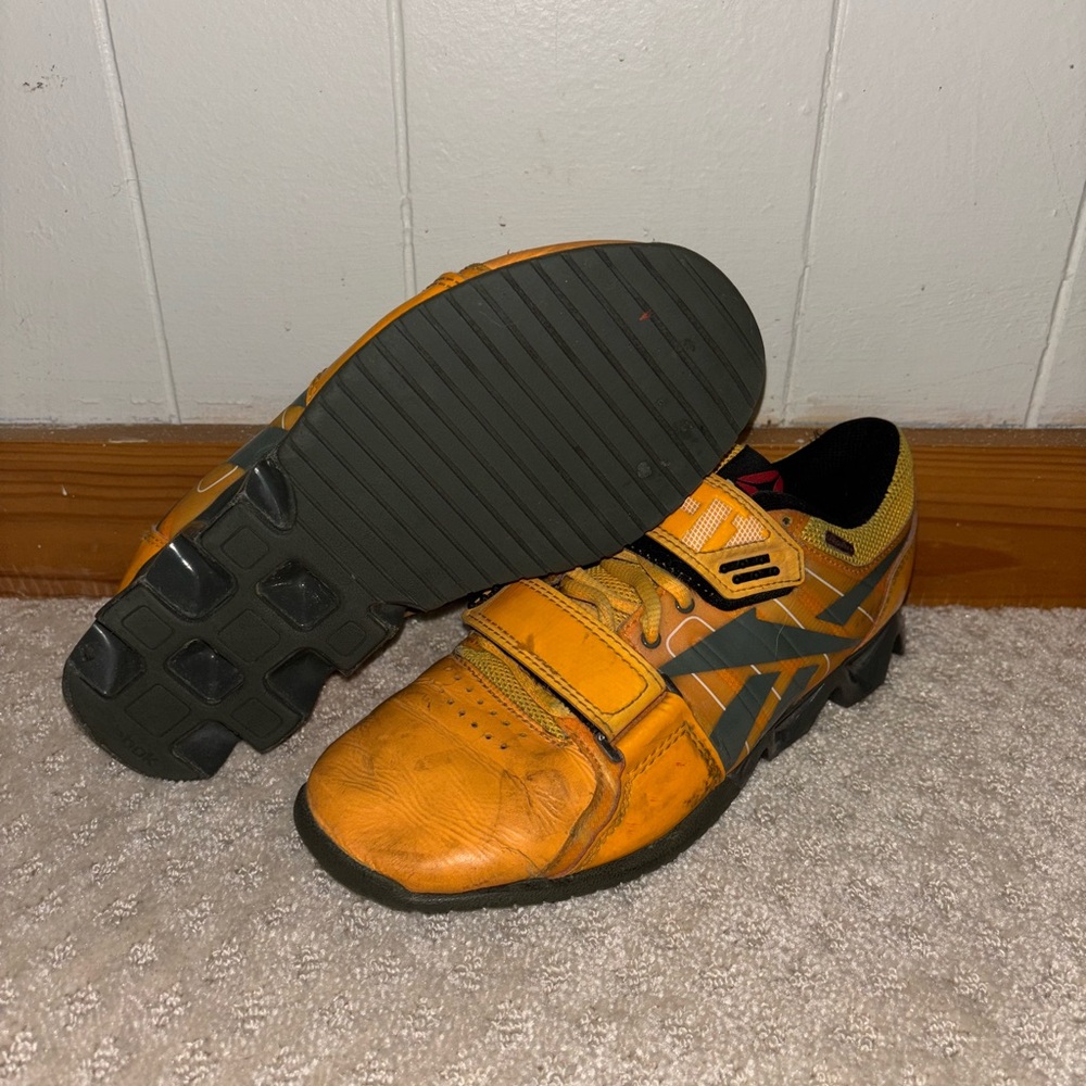 Reebok Crossfit Womens Weightlifting Powerlifting Crossfit Orange Shoes Size 6.5